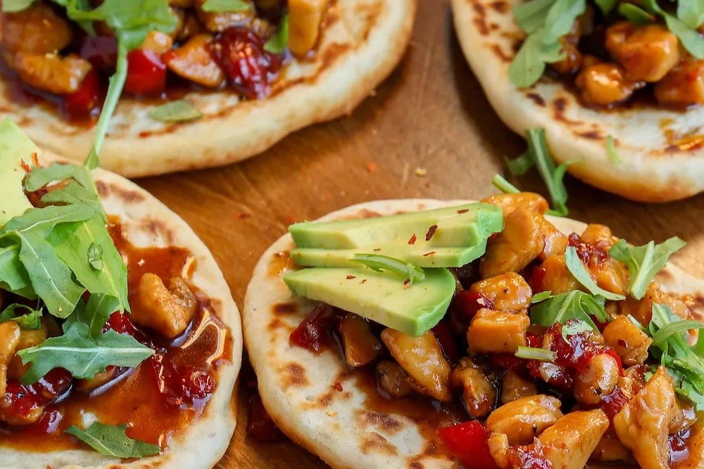 Naan met honingkip